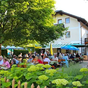 Hotel Land-gut-hotel Waldschaenke, Altfraunhofen
